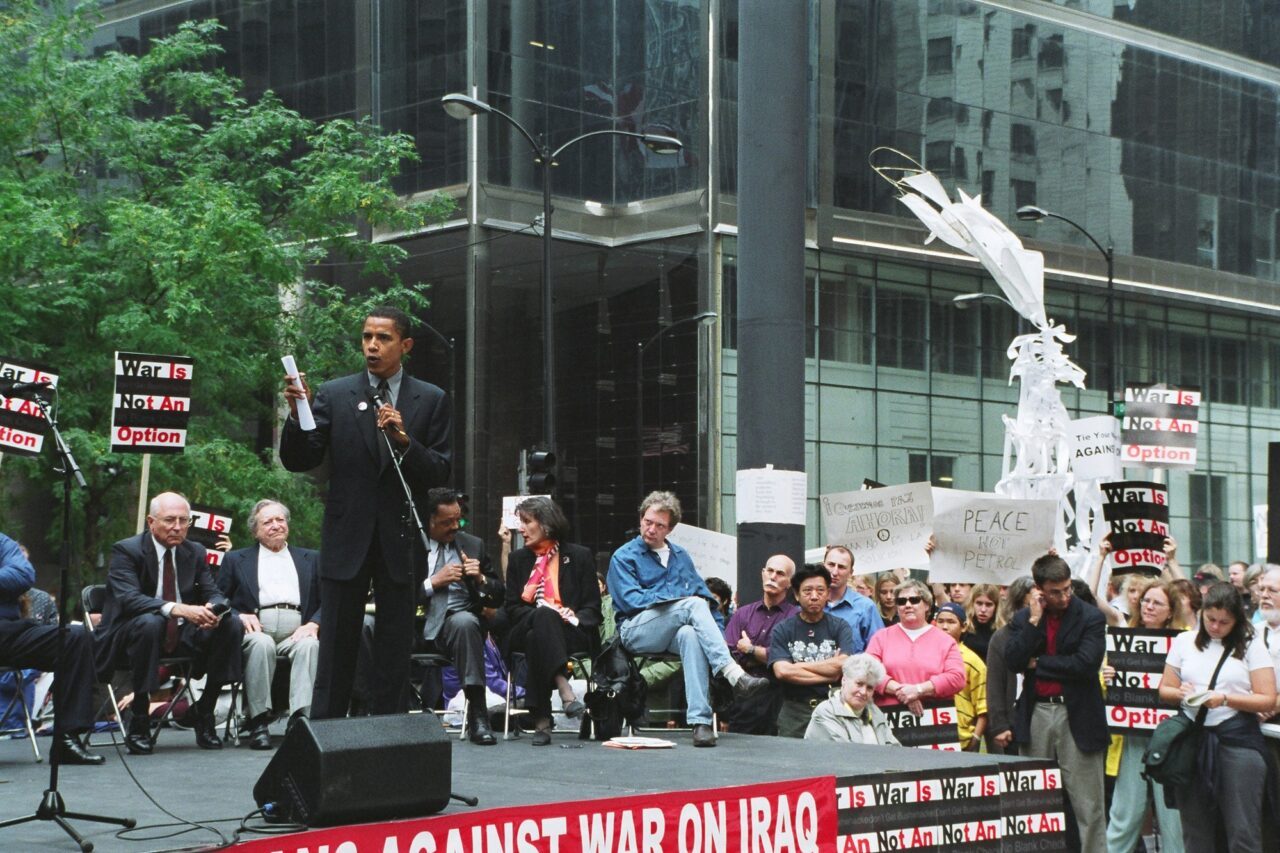 Illinois State Senator Barack Obama at anti-war rally